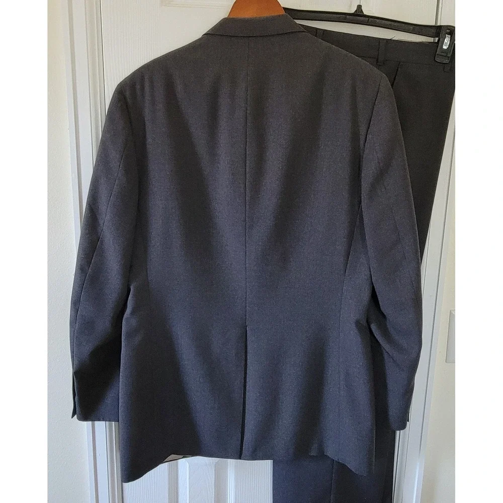Racquet Club Mens 2 Piece Suit Charcoal Gray 42 Blazer 38x32 Pants KG Mens Store